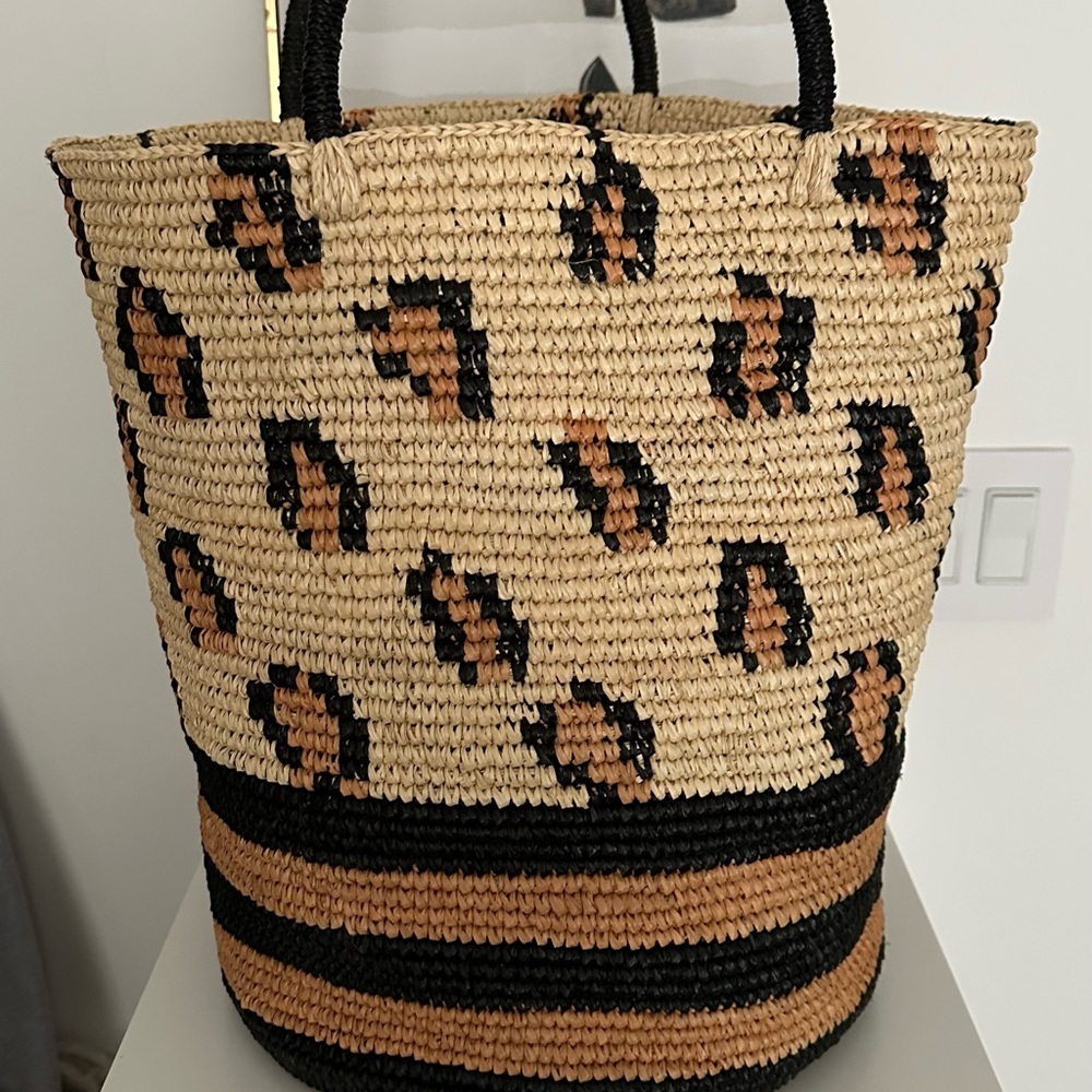 Sensi Studio straw tote bag. - Picture 2 of 8